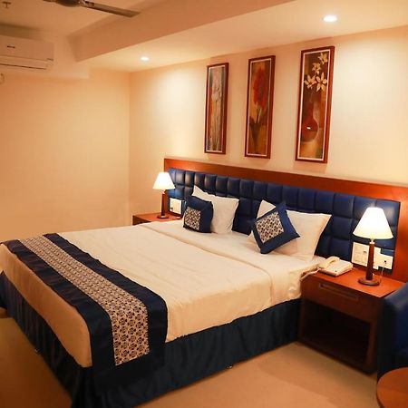 The Times Hotel Kochi Exterior photo