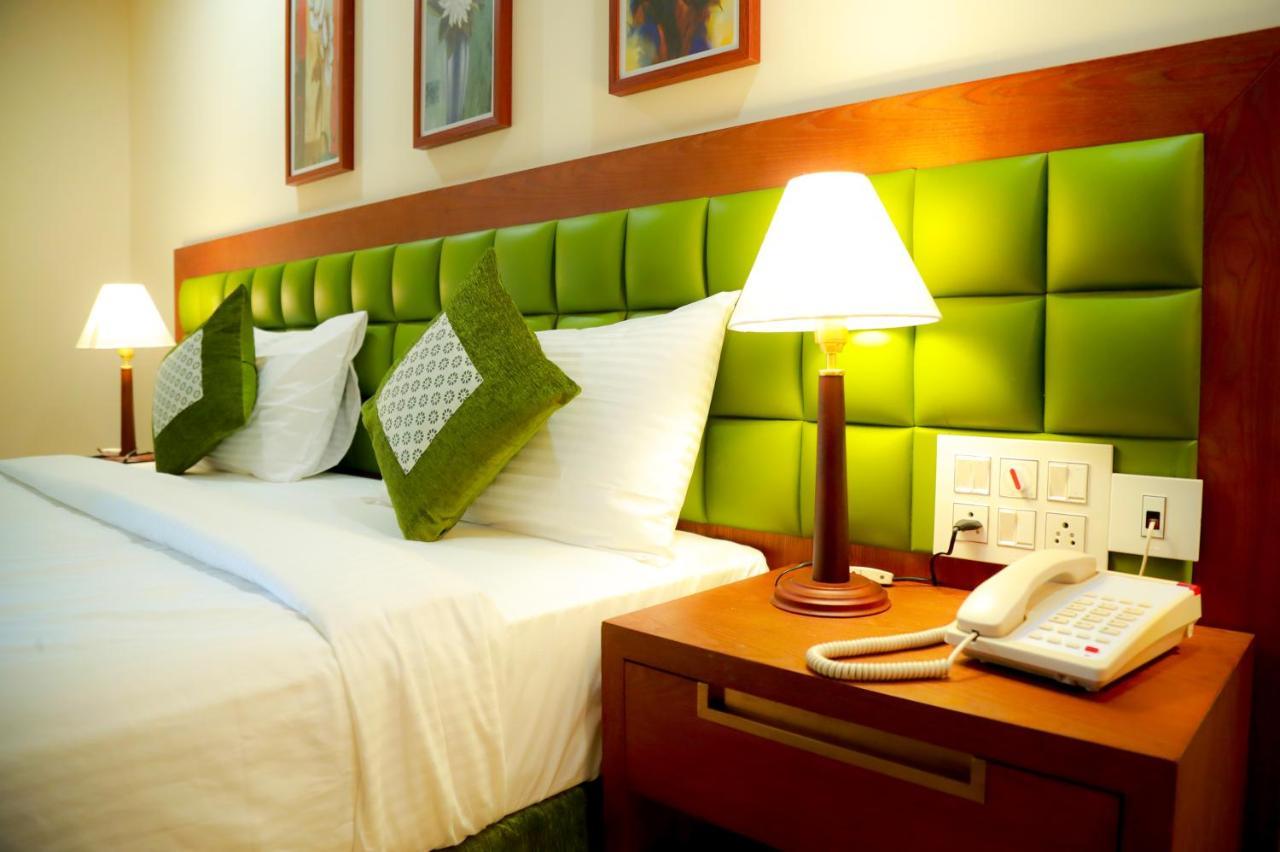 The Times Hotel Kochi Exterior photo